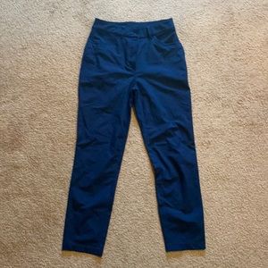 Navy Lululemon jegging pant size 6